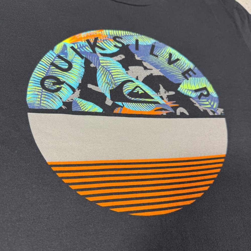Quicksilver T-Shirt Men's Size XL Regular Fit Logo Crew Neck Short Sleeve‎ - Picture 2 of 6